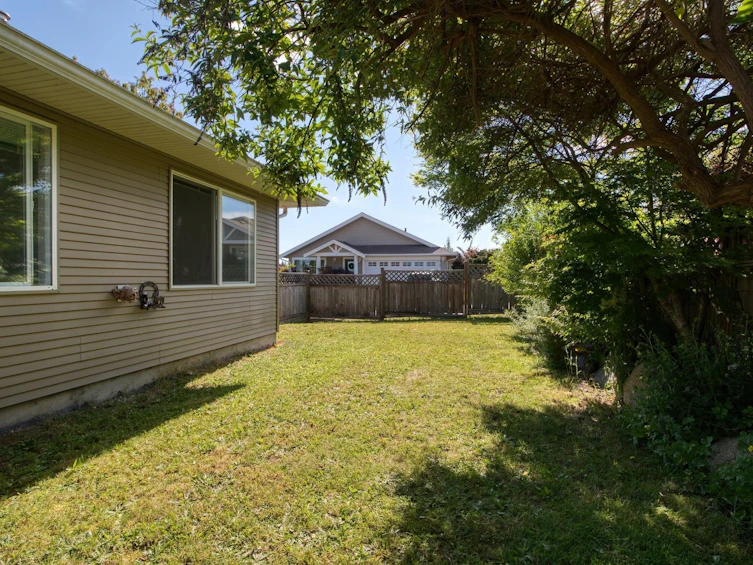 5683 Emily Way, Sechelt, BC, V7Z 0N5 - 34