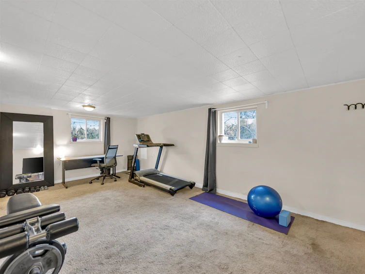 75 N Slocan Street, Vancouver, BC, V5K 3M1 - 27