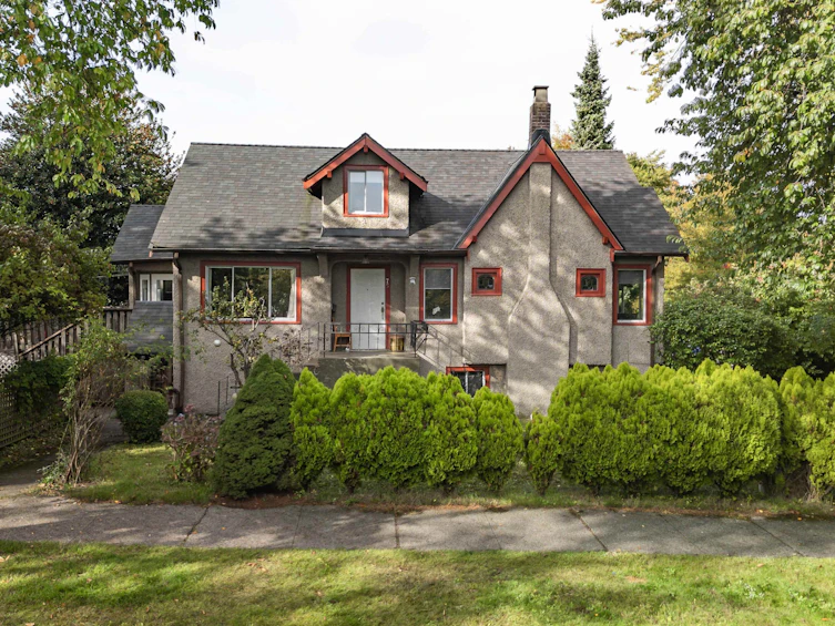 75 N Slocan Street, Vancouver, BC, V5K 3M1 - 3