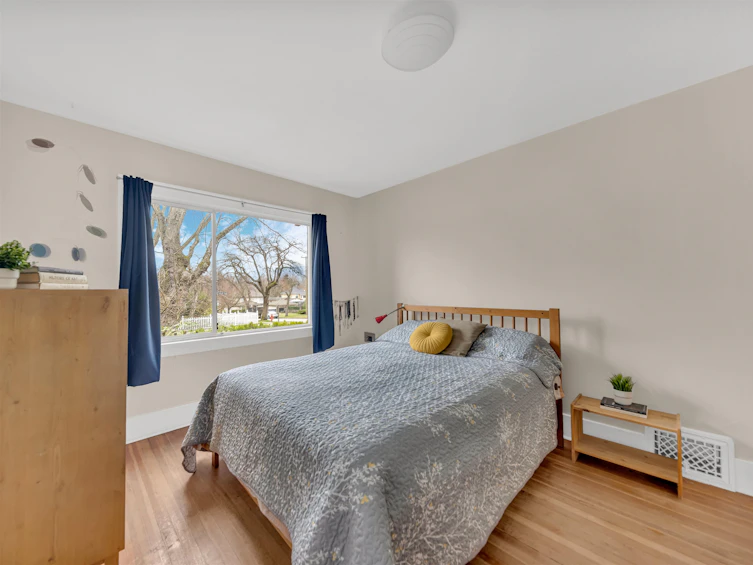 75 N Slocan Street, Vancouver, BC, V5K 3M1 - 17