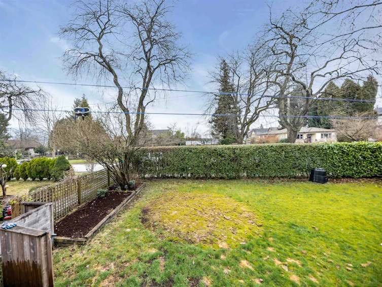 75 N Slocan Street, Vancouver, BC, V5K 3M1 - 32