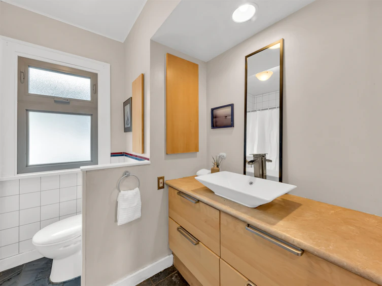 75 N Slocan Street, Vancouver, BC, V5K 3M1 - 20