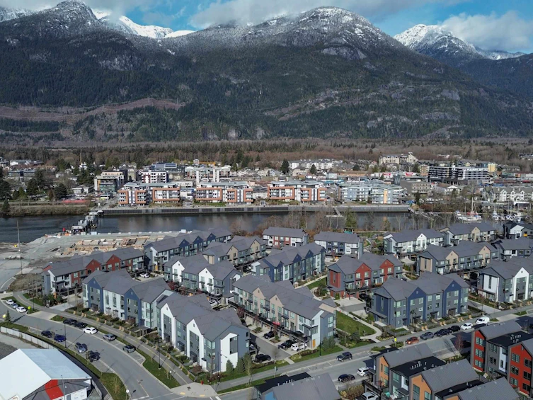1334 Halyard Place, Squamish, BC, V8B 2A1 - 23