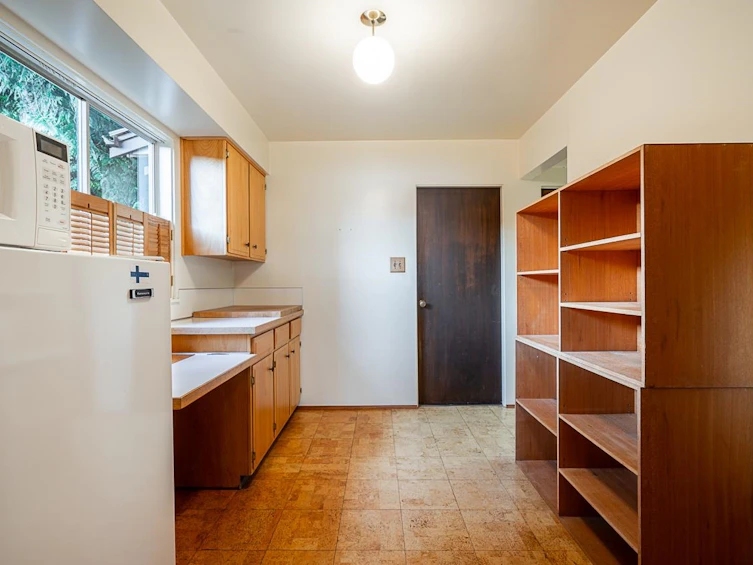 3898 Southridge Avenue, West Vancouver, BC, V7V 3J1 - 23