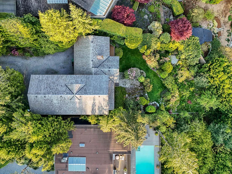 3898 Southridge Avenue, West Vancouver, BC, V7V 3J1 - 38