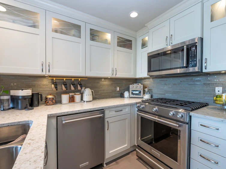1202-2180 Gladwin Road, Abbotsford, BC, V2S 0H4 - 10