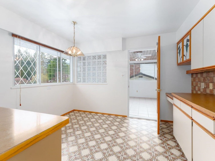 2602 Sechelt Drive, North Vancouver, BC, V7H 1N8 - 9