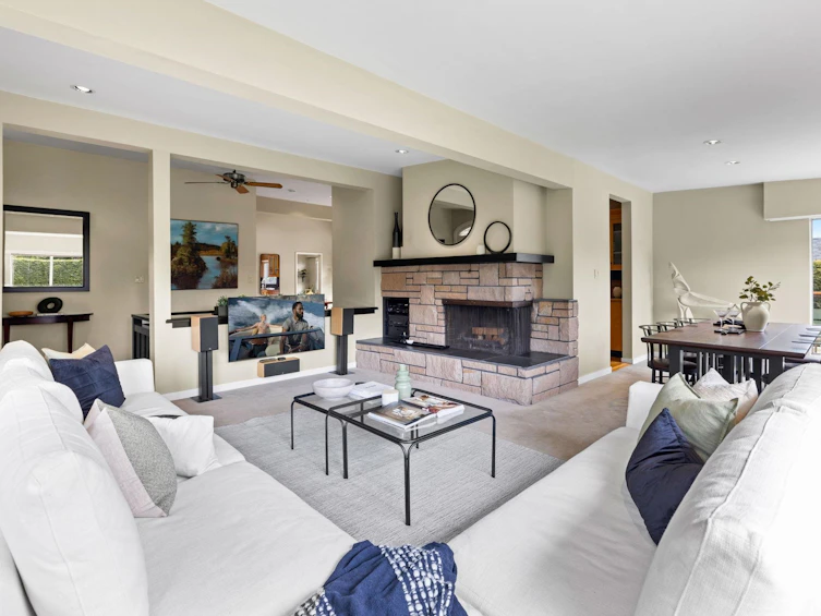 712 Fairway Drive, North Vancouver, BC, V7G 1L7 - 3