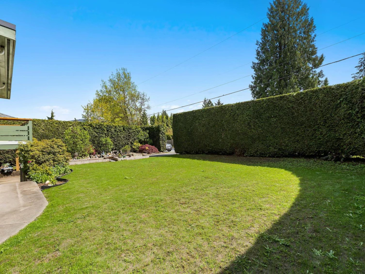 712 Fairway Drive, North Vancouver, BC, V7G 1L7 - 25