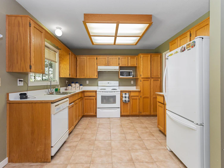 34847 Gleneagles Place, Abbotsford, BC, V2S 7G5 - 11
