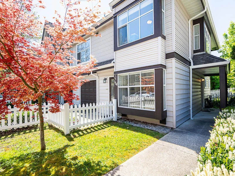 114 - 12099 237th Street, Maple Ridge BC V4R 2C3