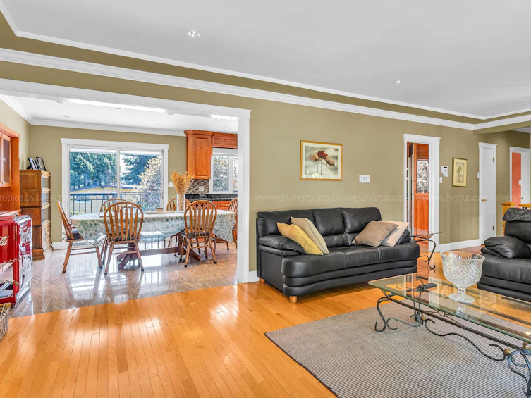 8136 Government Road, Burnaby, BC, V5A 2E2 - 6