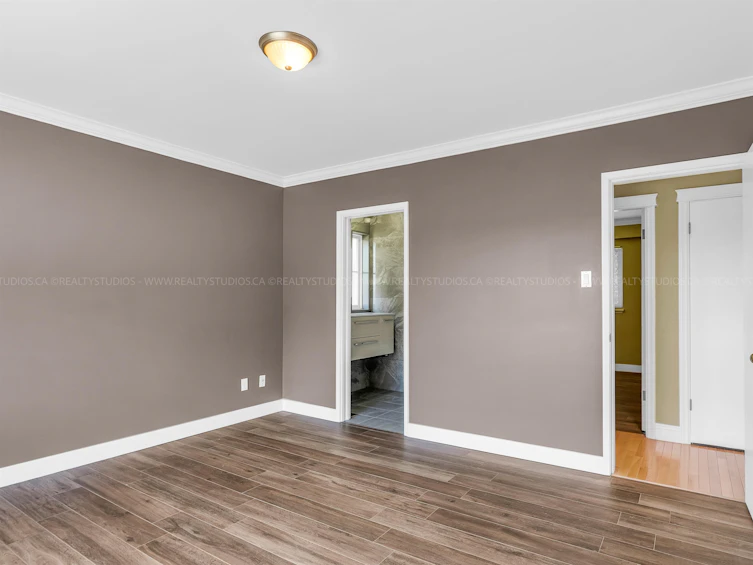8136 Government Road, Burnaby, BC, V5A 2E2 - 16