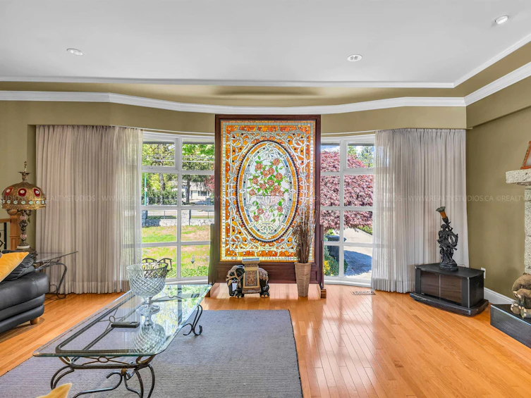 8136 Government Road, Burnaby, BC, V5A 2E2 - 3