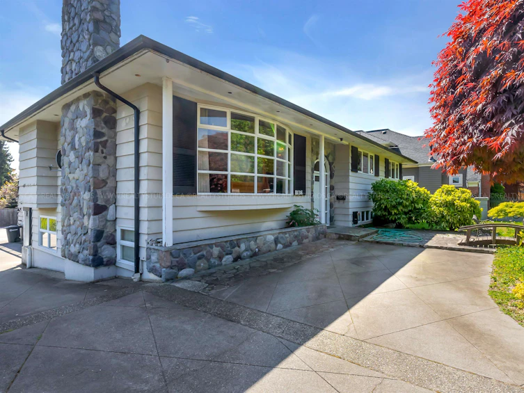 8136 Government Road, Burnaby, BC, V5A 2E2 - 28