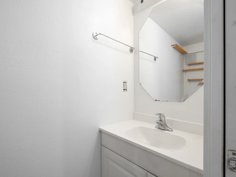 538 Union Street, Vancouver, BC, V6A 2B8 - 15