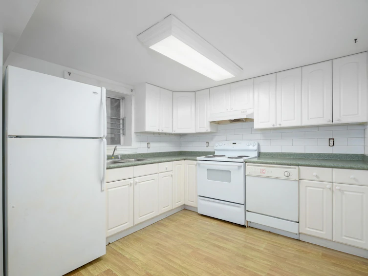 538 Union Street, Vancouver, BC, V6A 2B8 - 11