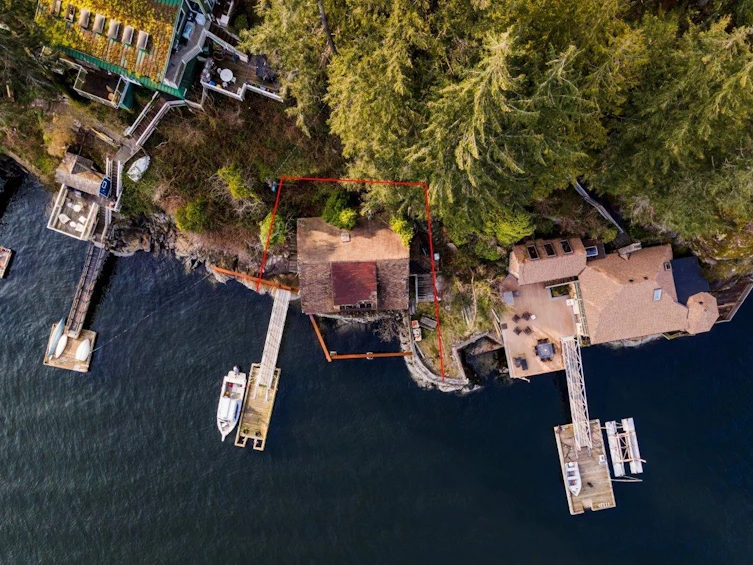 5748 Sunshine Falls Lane, North Vancouver, BC, V7G 2T9 - 23