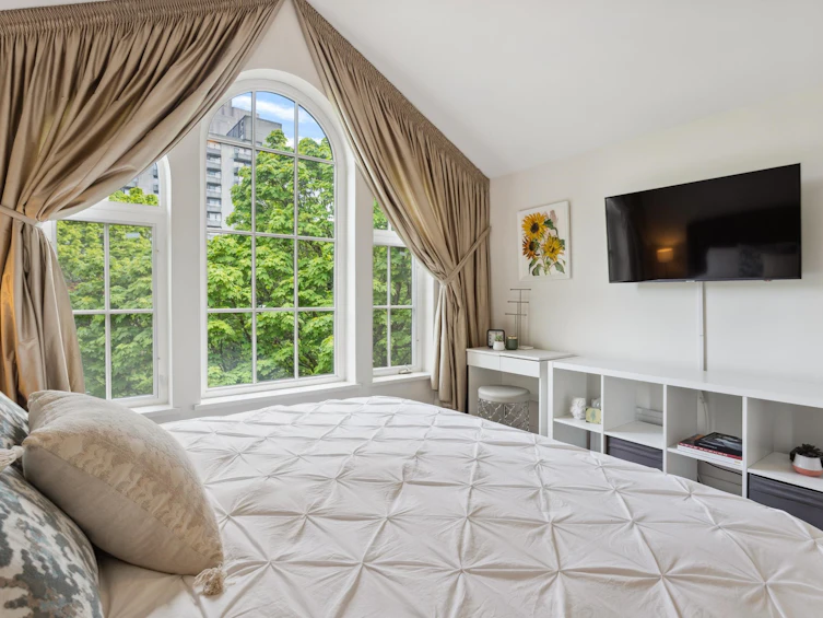 930 W 13th Avenue, Vancouver, BC, V5Z 1P3 - 13