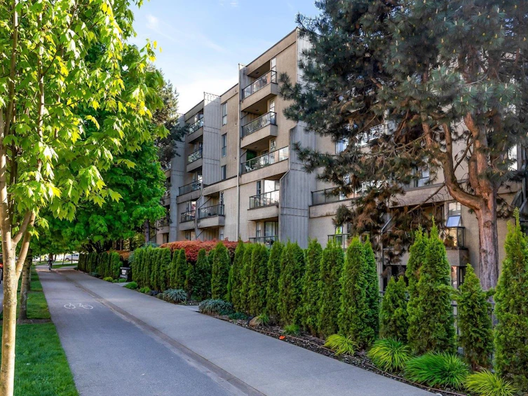 304-1040 Pacific Street, Vancouver, BC, V6E 4C1 - 23