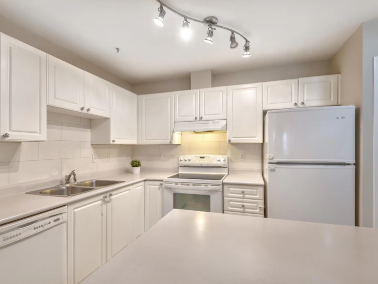 312-519 Twelfth Street, New Westminster, BC, V3M 6V9 - 6