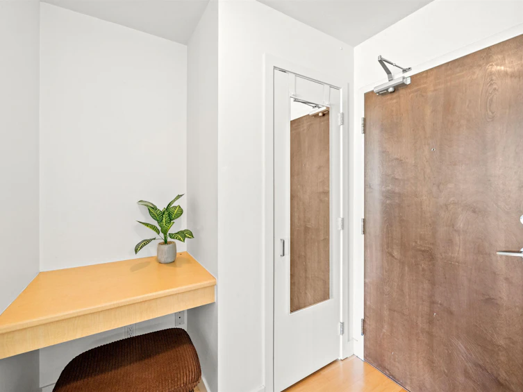 707-155 W 1st Street, North Vancouver, BC, V7M 3N8 - 24