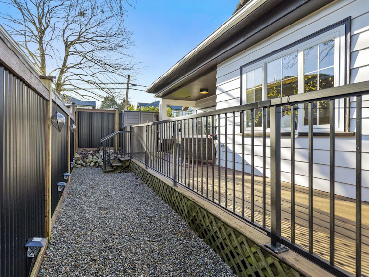 2268 Mckenzie Road, Abbotsford, BC, V2S 3Z8 - 31