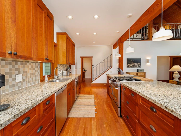 766 The Grove Road, Gambier Island, BC, V0N 1V0 - 12