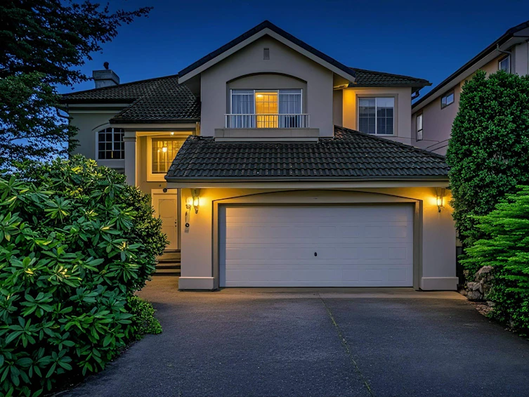 3078 Cardinal Court, Coquitlam, BC, V3E 3C4 - 2