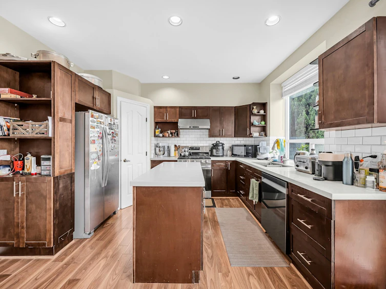 3078 Cardinal Court, Coquitlam, BC, V3E 3C4 - 14