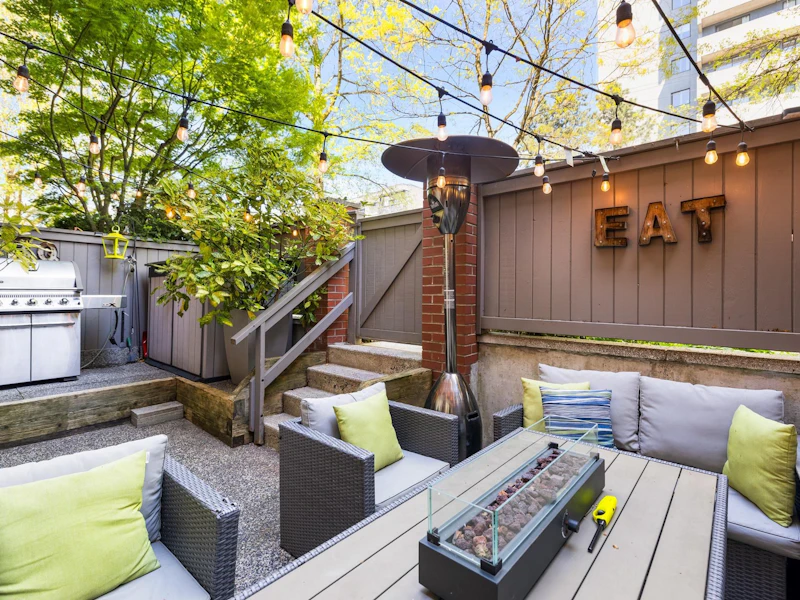 109 - 345 Lonsdale Avenue, North Vancouver BC V7M 3M9