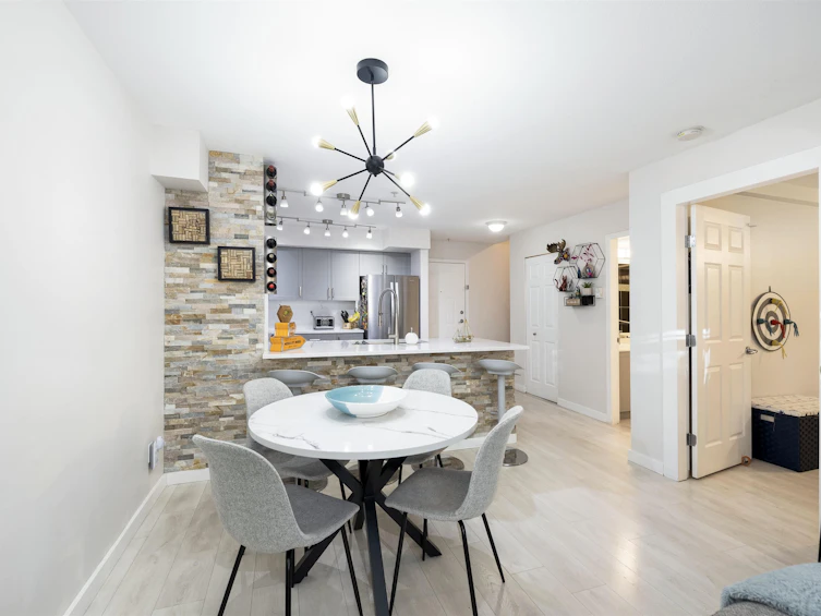 109-345 Lonsdale Avenue, North Vancouver, BC, V7M 3M9 - 9