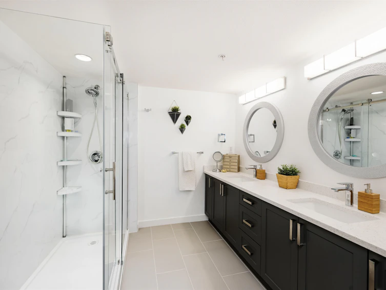 109-345 Lonsdale Avenue, North Vancouver, BC, V7M 3M9 - 11