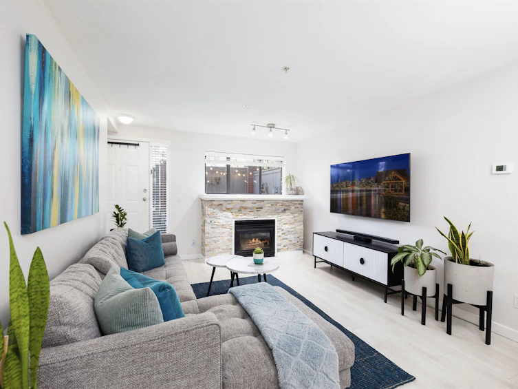 109-345 Lonsdale Avenue, North Vancouver, BC, V7M 3M9 - 4