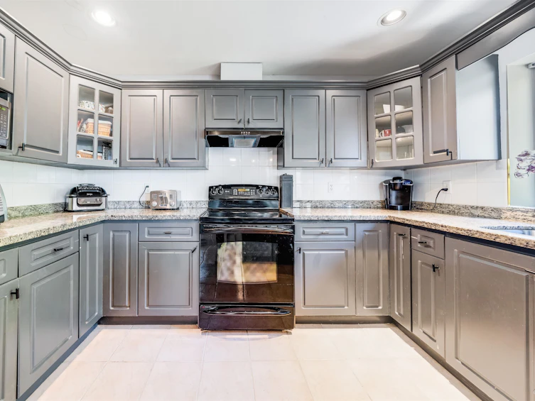 7667 147a Street, Surrey, BC, V3S 8Z3 - 4