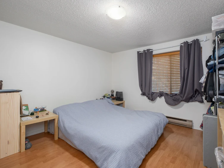 32 E 17th Avenue, Vancouver, BC, V5V 1A2 - 26