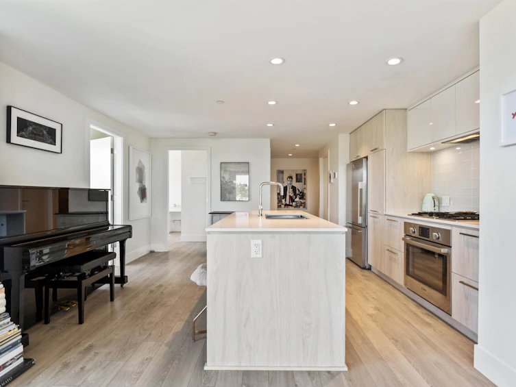 1807-680 Seylynn Crescent, North Vancouver, BC, V7J 0B5 - 12