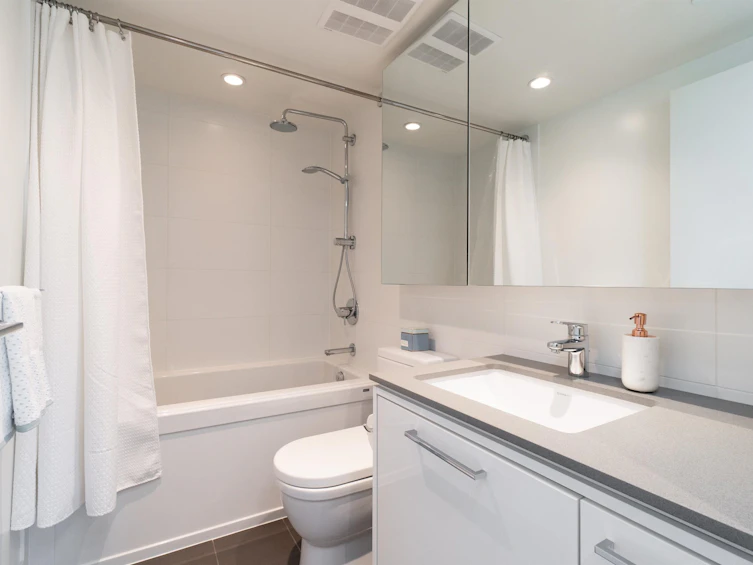 1807-680 Seylynn Crescent, North Vancouver, BC, V7J 0B5 - 24