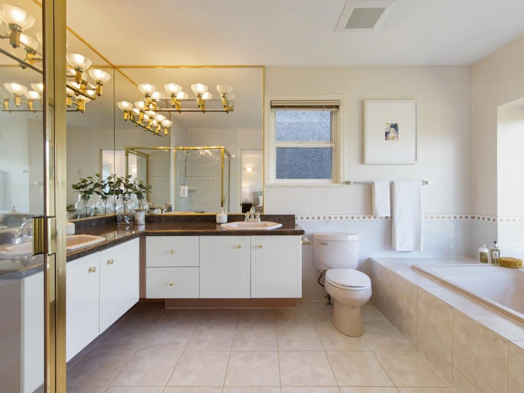 3813 W 22nd Avenue, Vancouver, BC, V6S 1J8 - 23