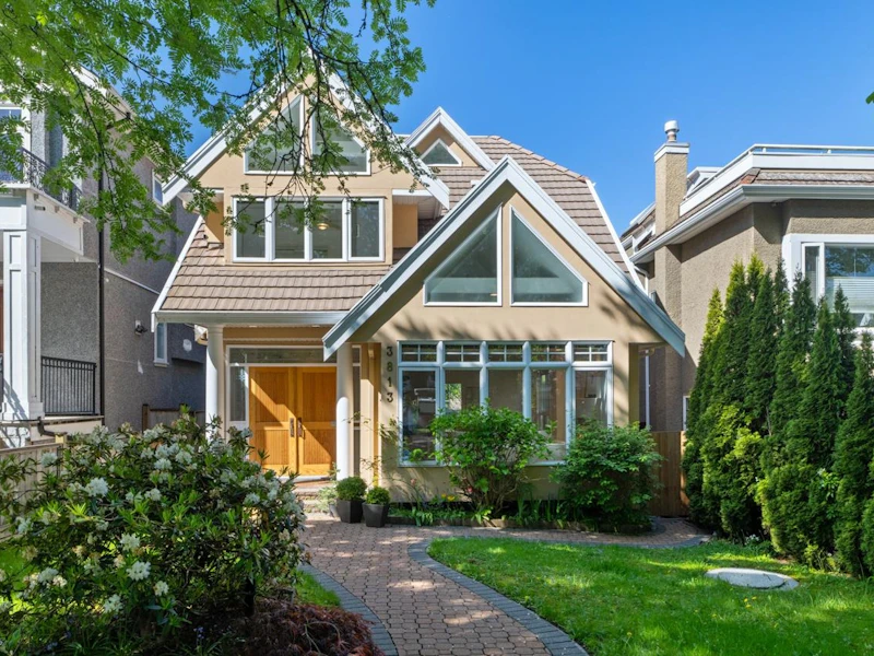 3813 W 22nd Avenue, Vancouver BC V6S 1J8