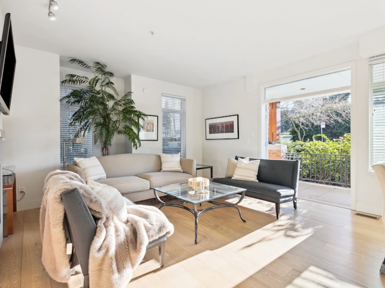 2925 Wall Street, Vancouver, BC, V5K 0A6 - 6
