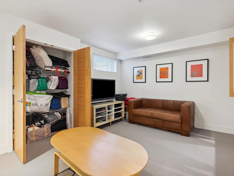 2925 Wall Street, Vancouver, BC, V5K 0A6 - 13