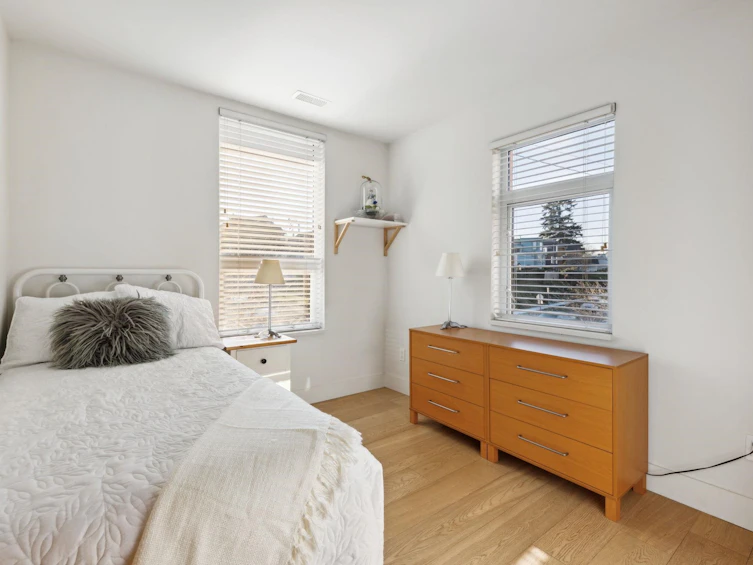 2925 Wall Street, Vancouver, BC, V5K 0A6 - 9