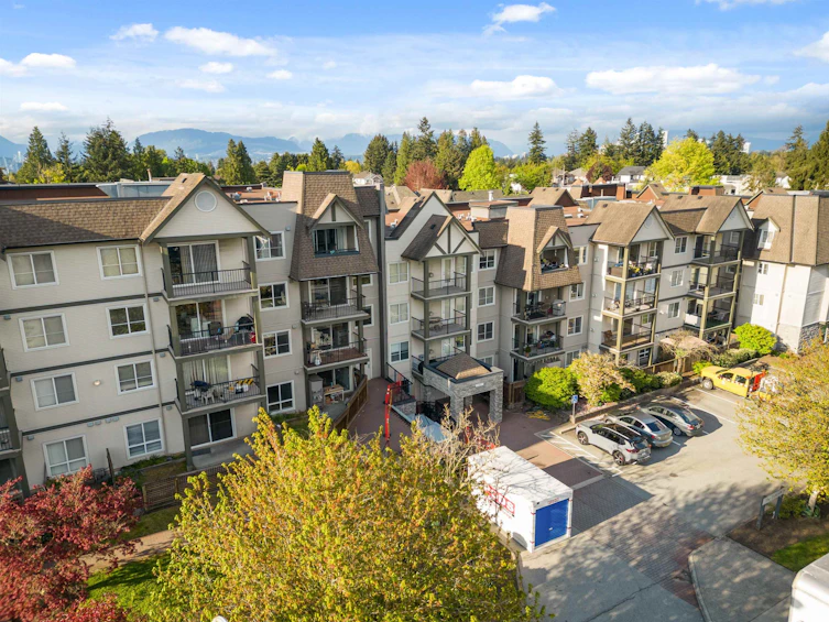 301-12083 92a Avenue, Surrey, BC, V3V 8C8