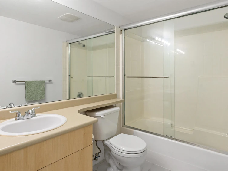 301-12083 92a Avenue, Surrey, BC, V3V 8C8 - 24