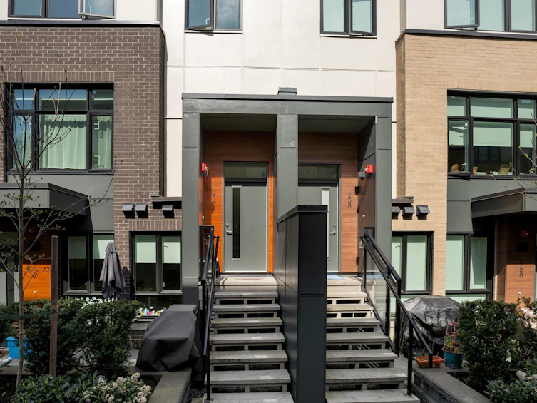 257-2035 Glenaire Drive, North Vancouver, BC, V7P 1Y2