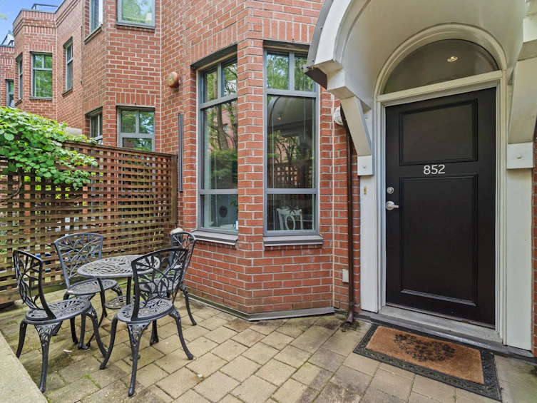 852 W 6th Avenue, Vancouver, BC, V5Z 1A6 - 21