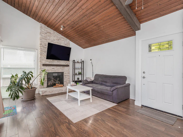 6056 W Greenside Drive, Surrey, BC, V3S 5M8 - 5