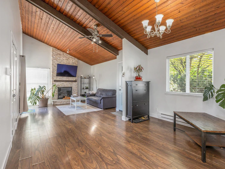 6056 W Greenside Drive, Surrey, BC, V3S 5M8 - 10