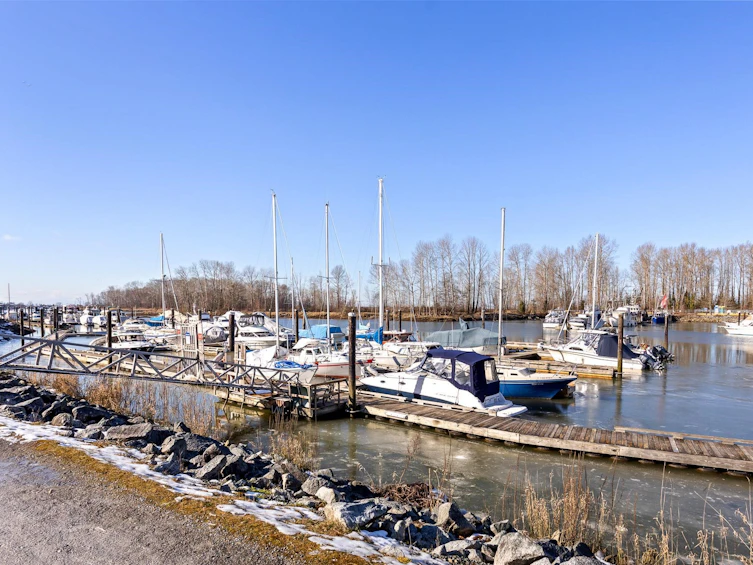 204-4815 48 Avenue, Delta, BC, V4K 1V2 - 24